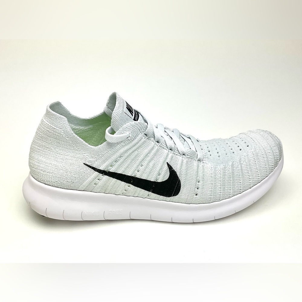 2016 Nike Free RN Flyknit in Platinum Gray - Picture 1 of 10
